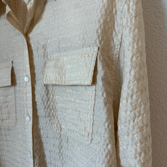 ☀️ NWOT FUTURE COLLECTIVE Jenny K. Lopez Metallic Gold Textured Button-Up - Picture 6 of 16